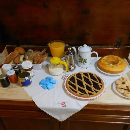 Le Stanze Del Chiostro 3* Serra deʼ Conti