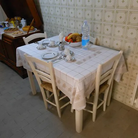 فندق مبيت وإفطار Le Stanze Del Chiostro Serra deʼ Conti